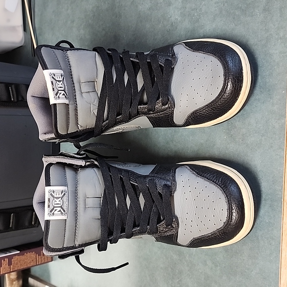 Nike Dunks Classics - image 2